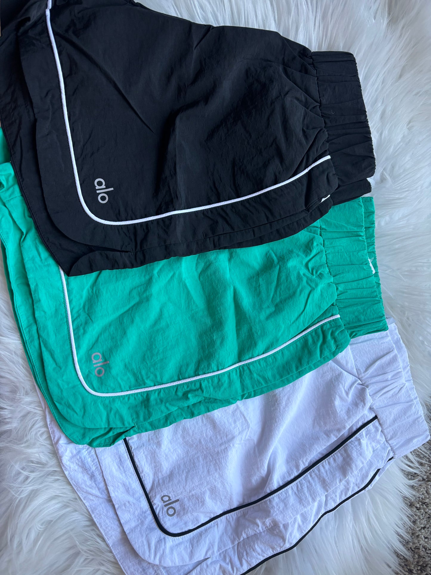 SHORTS SIZE SMALL