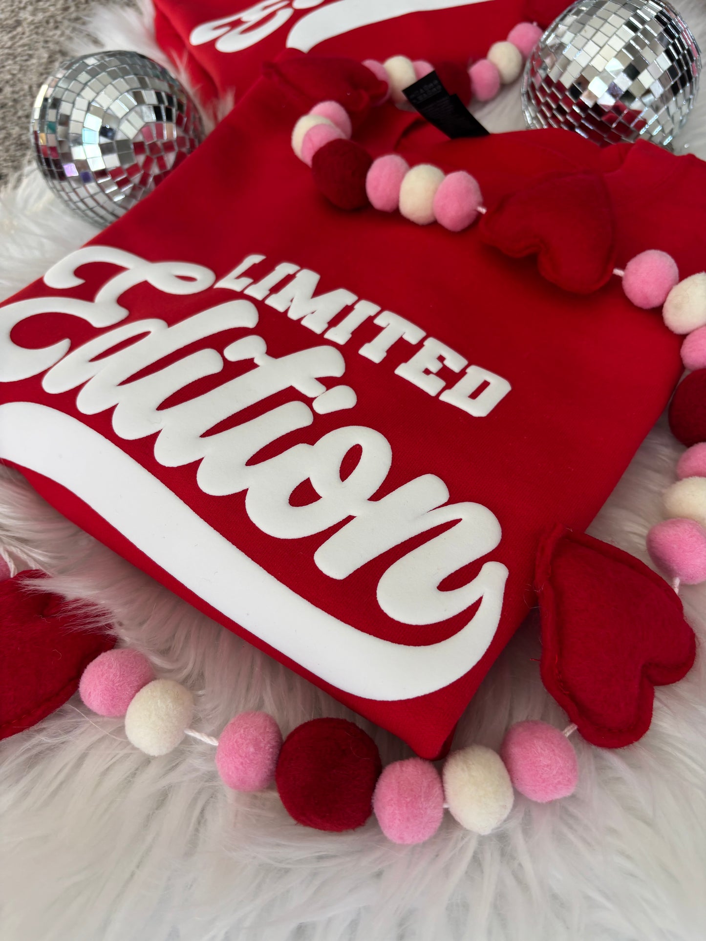 LIMITED EDITION PUFF PRINT CREWNECK