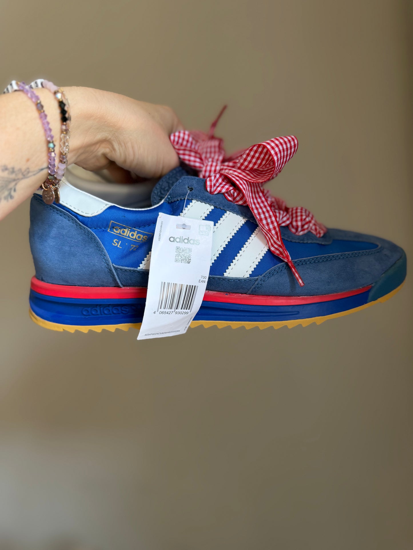 SNEAKERS WOMEN SIZE 10